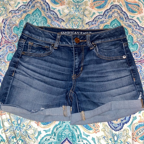Pants - AMERICAN EAGLE stretchy shorts